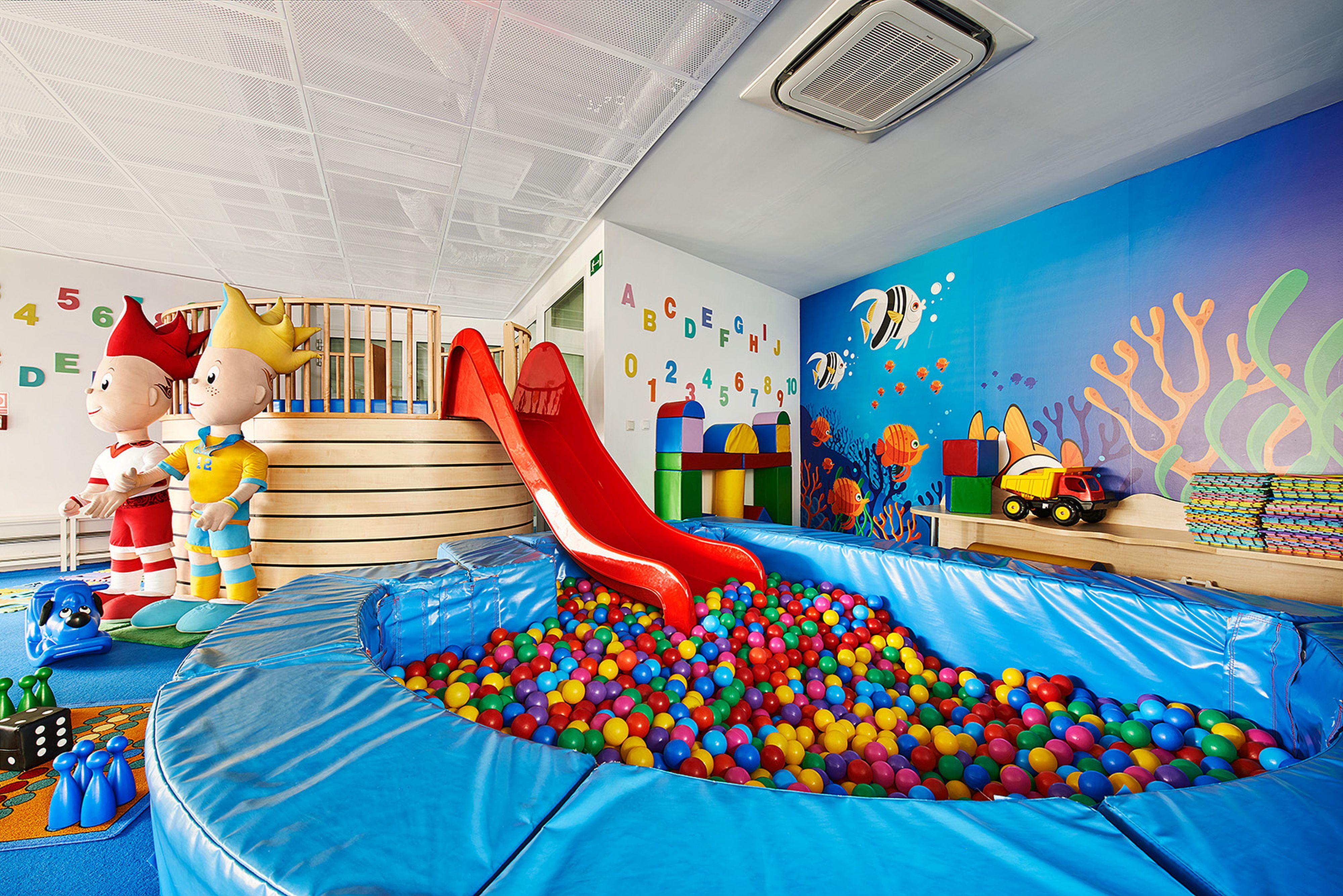 Marine Hotel By Zdrojowa Kołobrzeg Exterior foto A ball pit at a soft play centre