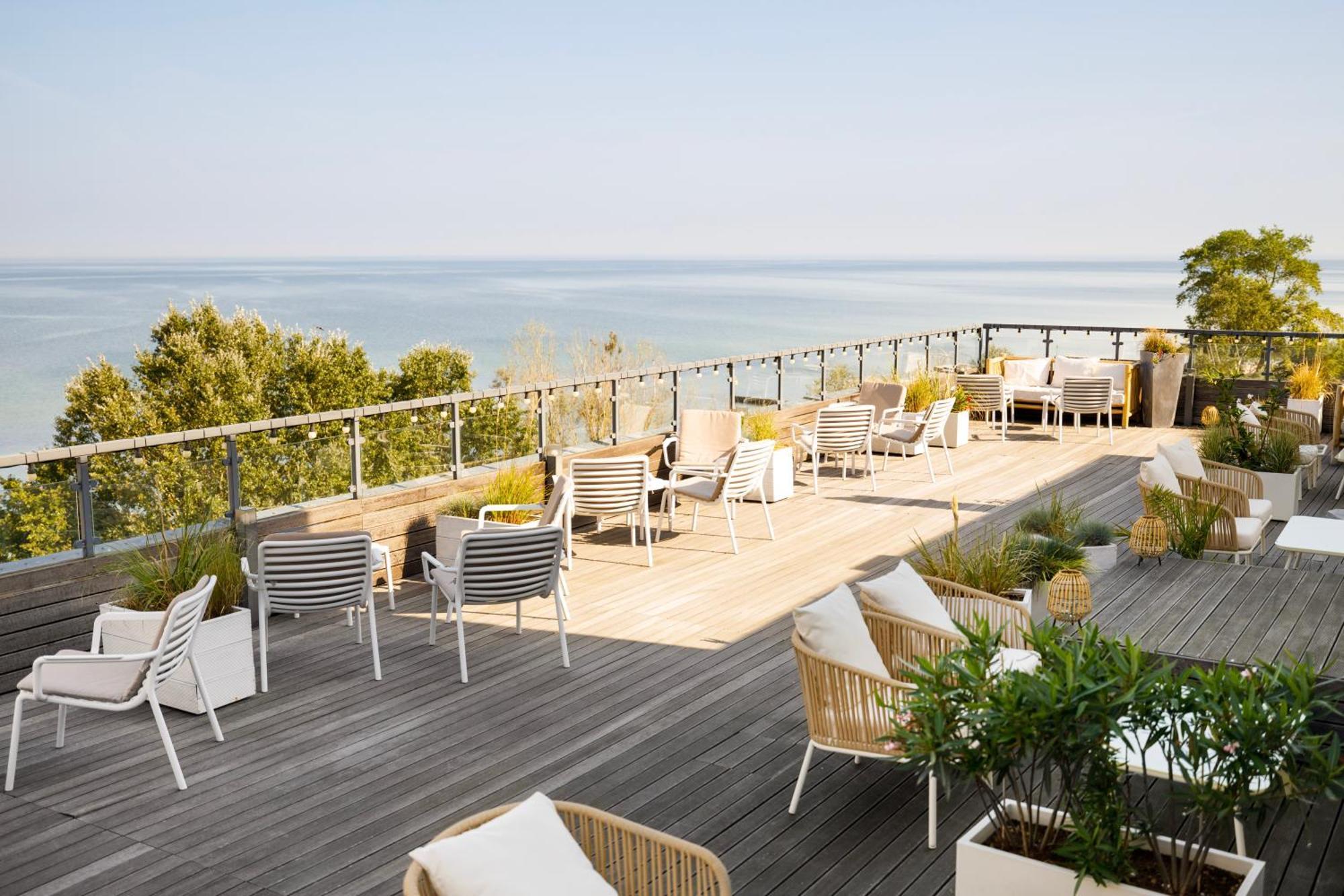 Marine Hotel By Zdrojowa Kołobrzeg Exterior foto The rooftop terrace